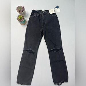 Abercrombie & Fitch The Ankle Straight Ultra High Rise Size 26/2R NWT